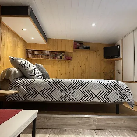 Apartament Les Marches De Saint Cyrice, Garage En Centre *